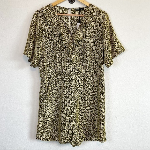 NWT Cotton On Kennedy Frill Romper Yellow Geometric Pattern Ruffle Chest Sz XL - Picture 2 of 11